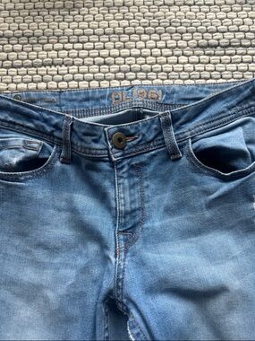 DL1961 Women's Light Blue Skinny Jeans